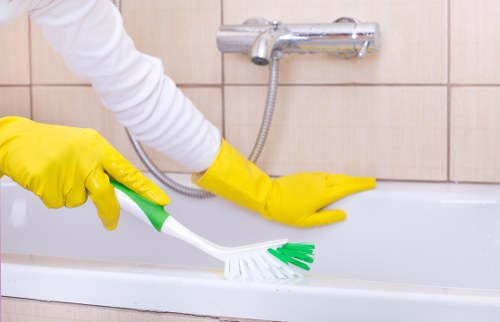 Deep cleaning for kitchens and bathrooms in Ealing properties